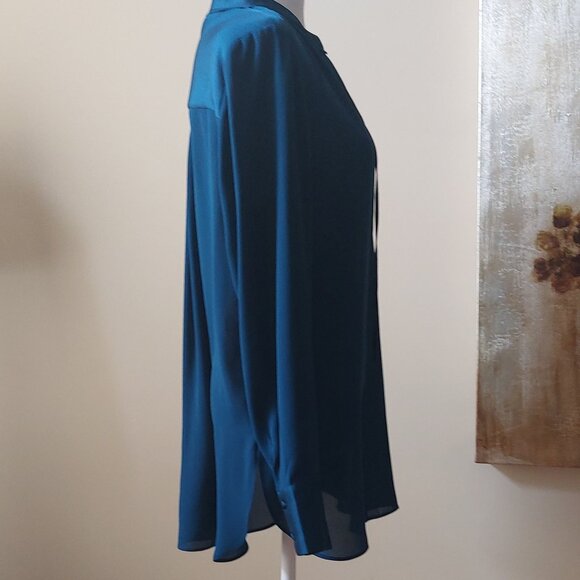 Rose & Olive Blue Blouse Sz M - Picture 3 of 8